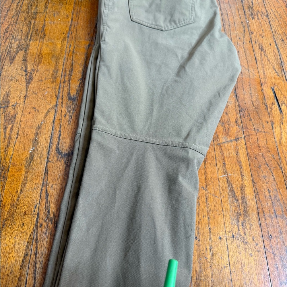 Lululemon ABC Pant Men’s 30x28 Slim Fit 5 Pocket Warpstreme Khaki Tan - Picture 6 of 10